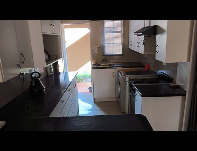 2 BEDROOM APARTMENT RENTED IN ELARDUSPARK